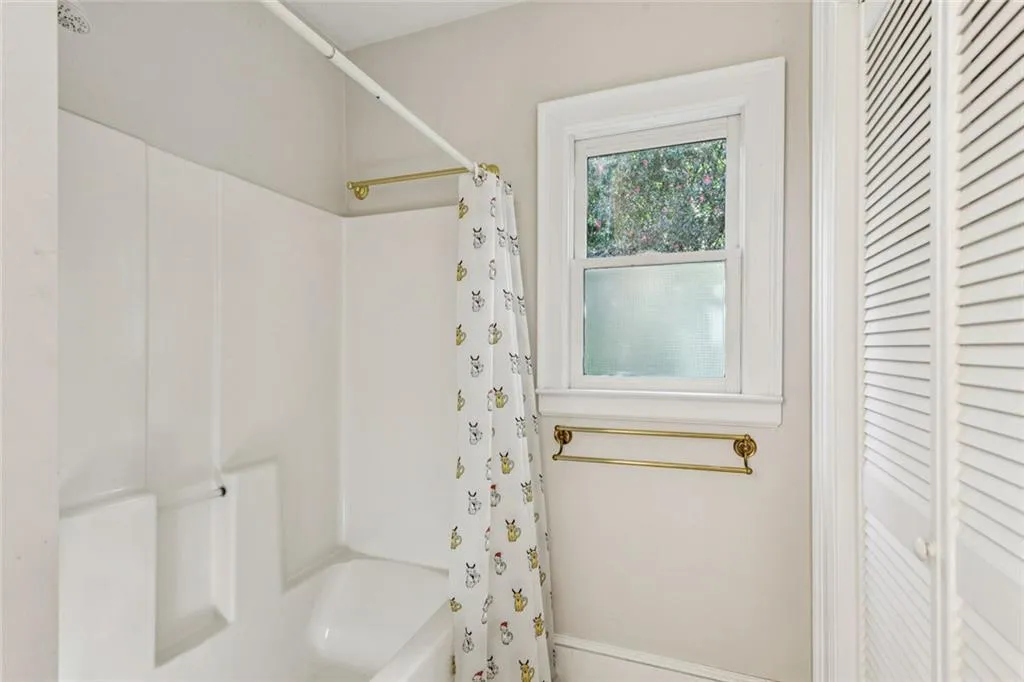 2953 Hardman Court Ne, Atlanta, Georgia 30305, 2 Bedrooms Bedrooms, ,2 BathroomsBathrooms,Residential,For Sale,2953 Hardman Court Ne,7662710