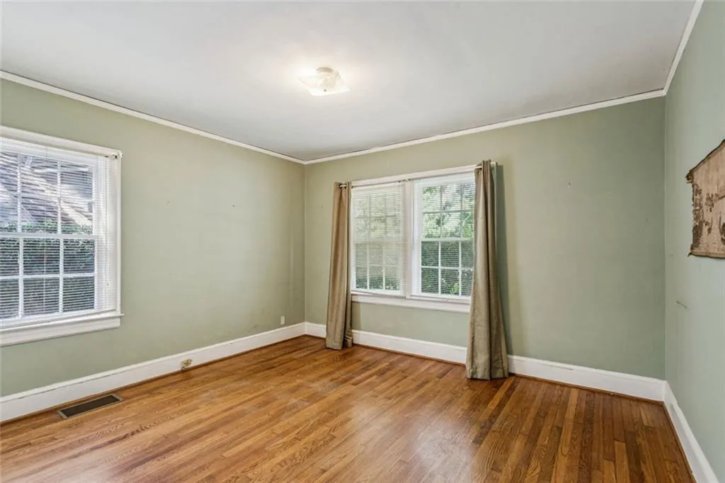 2953 Hardman Court Ne, Atlanta, Georgia 30305, 2 Bedrooms Bedrooms, ,2 BathroomsBathrooms,Residential,For Sale,2953 Hardman Court Ne,7662710