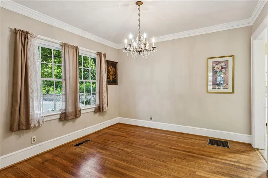 2953 Hardman Court Ne, Atlanta, Georgia 30305, 2 Bedrooms Bedrooms, ,2 BathroomsBathrooms,Residential,For Sale,2953 Hardman Court Ne,7662710