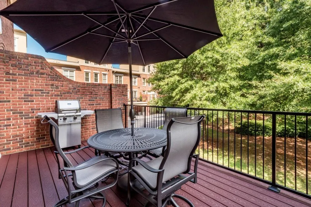 1503 Riversedge Drive, Atlanta, Georgia 30339, 4 Bedrooms Bedrooms, ,4 BathroomsBathrooms,Residential,Sold,1503 Riversedge Drive,7113430