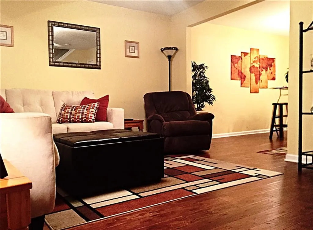 136 Peachtree Memorial Drive Nw Unit Ga4, Atlanta, Georgia 30309, 2 Bedrooms Bedrooms, ,1 BathroomBathrooms,Residential,Sold,136 Peachtree Memorial Drive Nw Unit Ga4,5726639