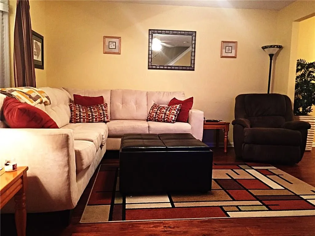 136 Peachtree Memorial Drive Nw Unit Ga4, Atlanta, Georgia 30309, 2 Bedrooms Bedrooms, ,1 BathroomBathrooms,Residential,Sold,136 Peachtree Memorial Drive Nw Unit Ga4,5726639