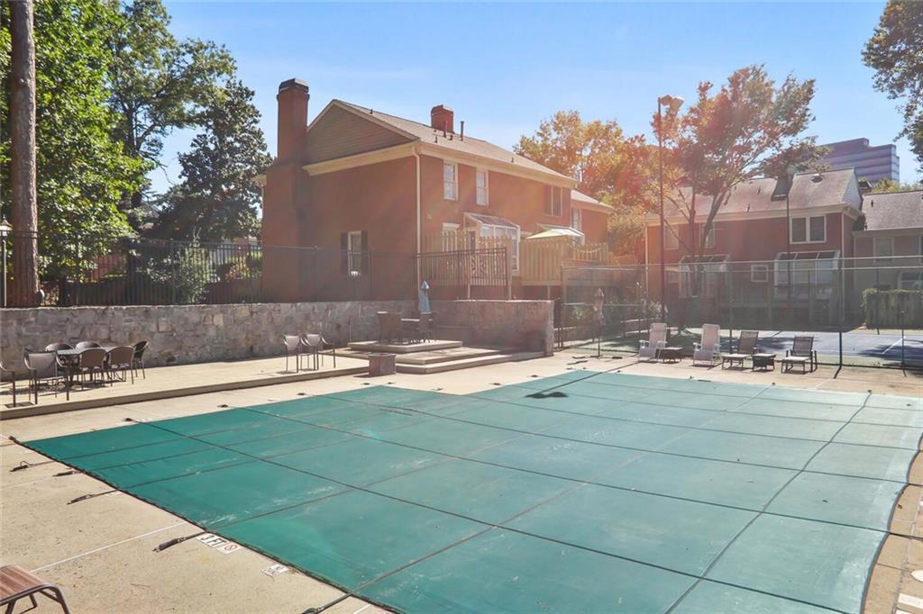 88 Mount Vernon Circle, Sandy Springs, Georgia 30338, 2 Bedrooms Bedrooms, ,2 BathroomsBathrooms,Residential,Sold,88 Mount Vernon Circle,7287259