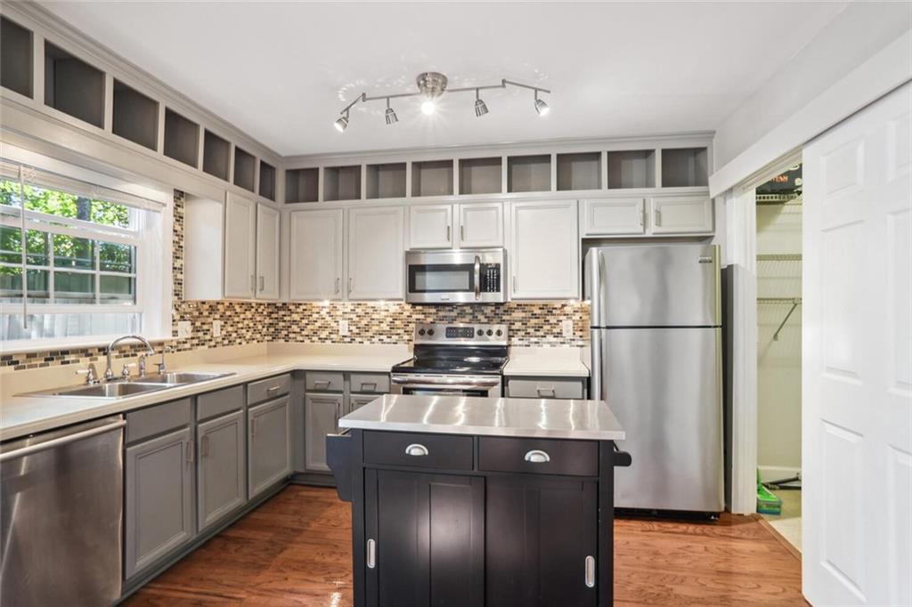 88 Mount Vernon Circle, Sandy Springs, Georgia 30338, 2 Bedrooms Bedrooms, ,2 BathroomsBathrooms,Residential,Sold,88 Mount Vernon Circle,7287259