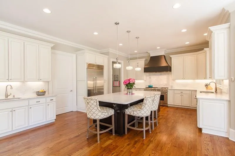 4775 Kitty Hawk Drive, Atlanta, Georgia 30342, 5 Bedrooms Bedrooms, ,5 BathroomsBathrooms,Residential,Sold,4775 Kitty Hawk Drive,5672839
