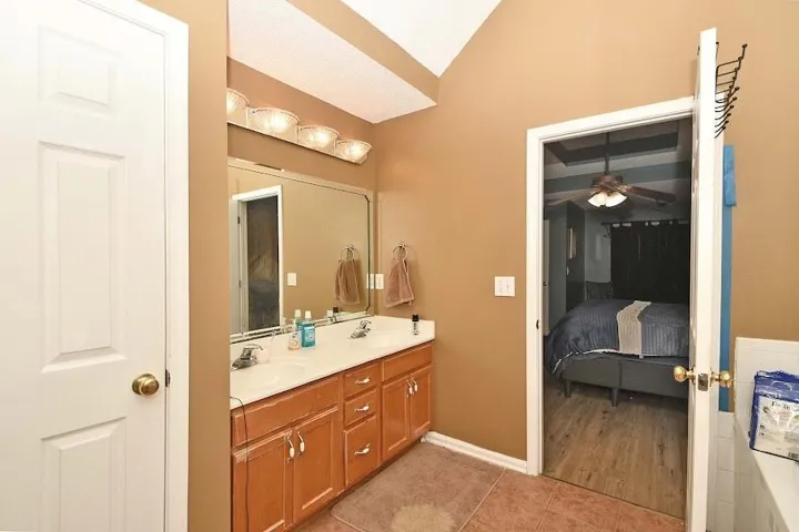 1170