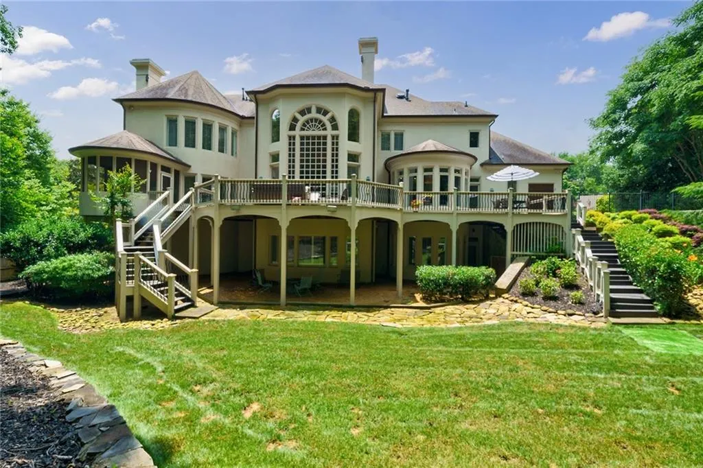 635 Widgeon Lane, Atlanta, Georgia 30327, 7 Bedrooms Bedrooms, ,5 BathroomsBathrooms,Residential,Sold,635 Widgeon Lane,6898397