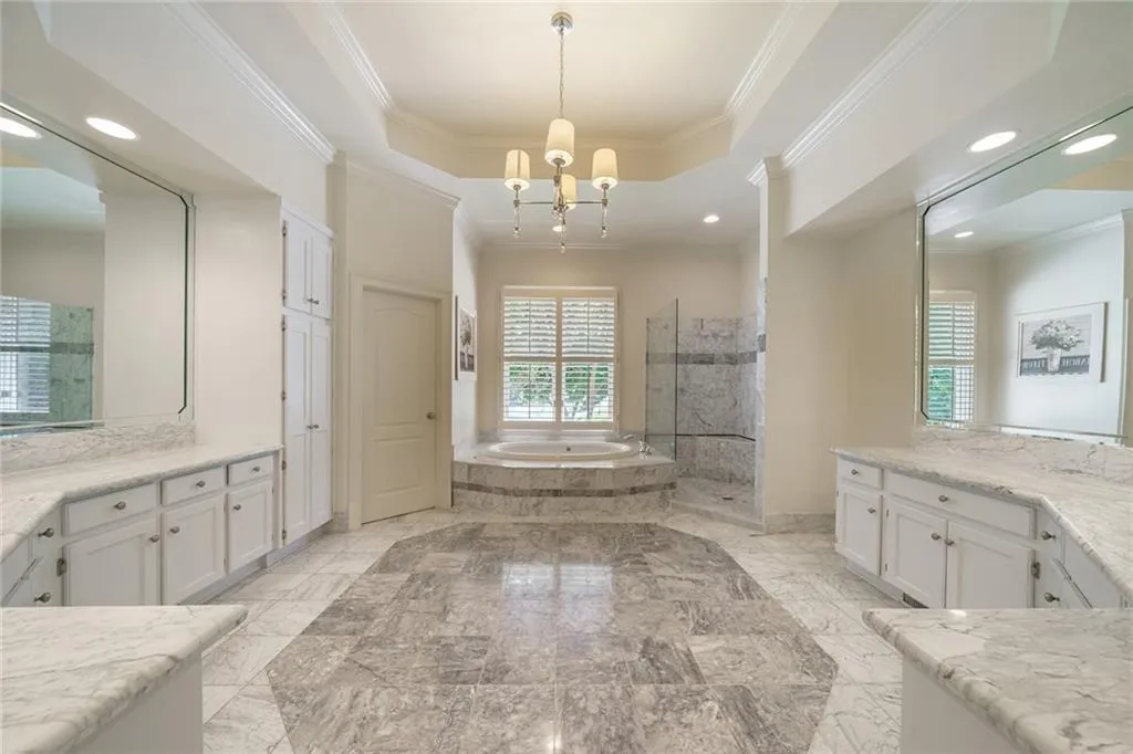 635 Widgeon Lane, Atlanta, Georgia 30327, 7 Bedrooms Bedrooms, ,5 BathroomsBathrooms,Residential,Sold,635 Widgeon Lane,6898397