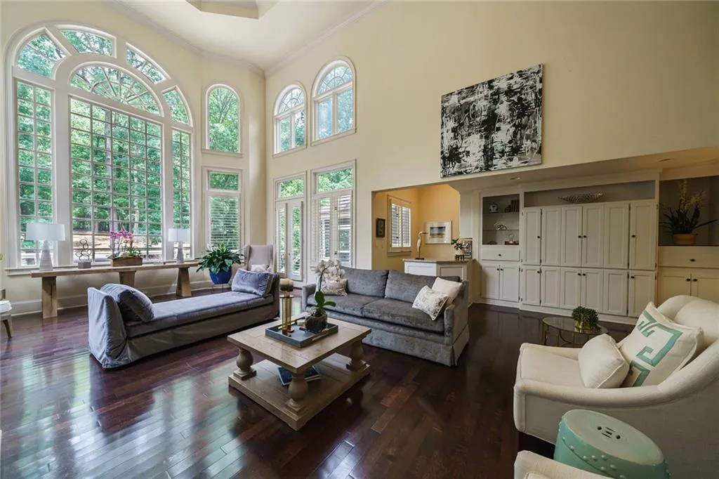 635 Widgeon Lane, Atlanta, Georgia 30327, 7 Bedrooms Bedrooms, ,5 BathroomsBathrooms,Residential,Sold,635 Widgeon Lane,6898397