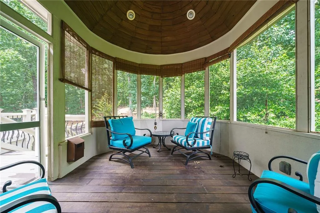 635 Widgeon Lane, Atlanta, Georgia 30327, 7 Bedrooms Bedrooms, ,5 BathroomsBathrooms,Residential,Sold,635 Widgeon Lane,6898397