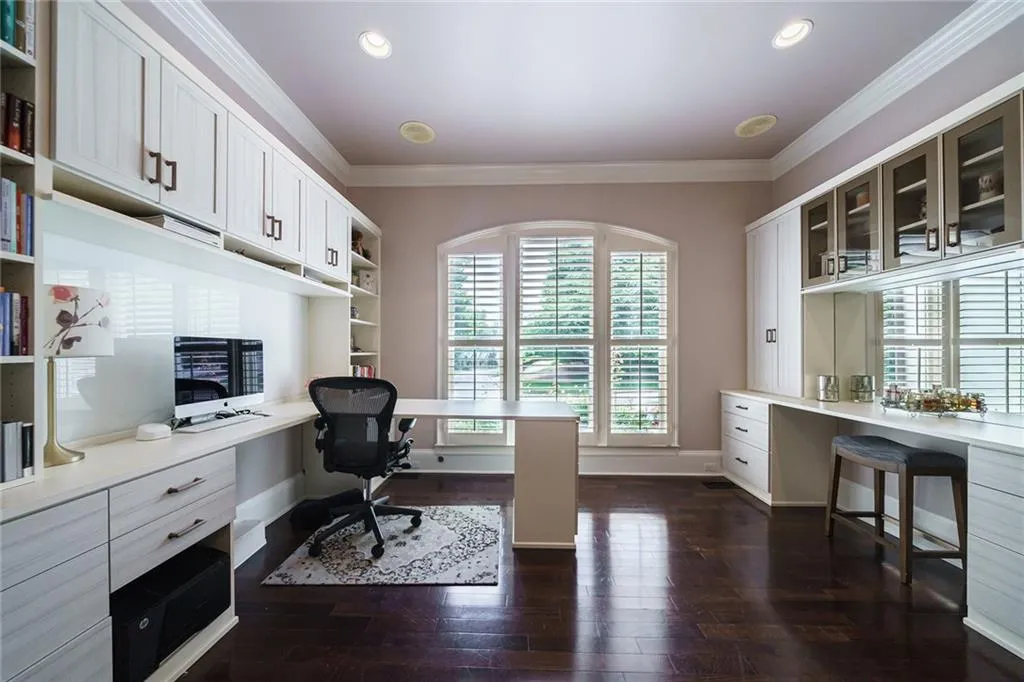 635 Widgeon Lane, Atlanta, Georgia 30327, 7 Bedrooms Bedrooms, ,5 BathroomsBathrooms,Residential,Sold,635 Widgeon Lane,6898397