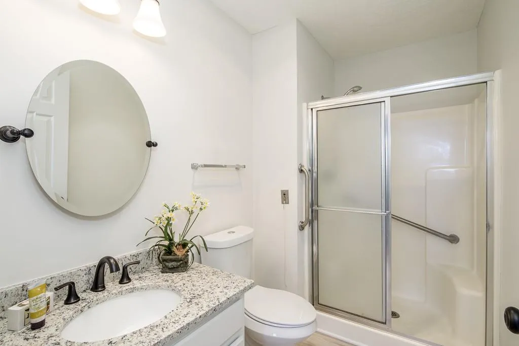 300 Johnson Ferry Road Ne Unit B613, Sandy Springs, Georgia 30328, 2 Bedrooms Bedrooms, ,2 BathroomsBathrooms,Residential,Sold,300 Johnson Ferry Road Ne Unit B613,6124214