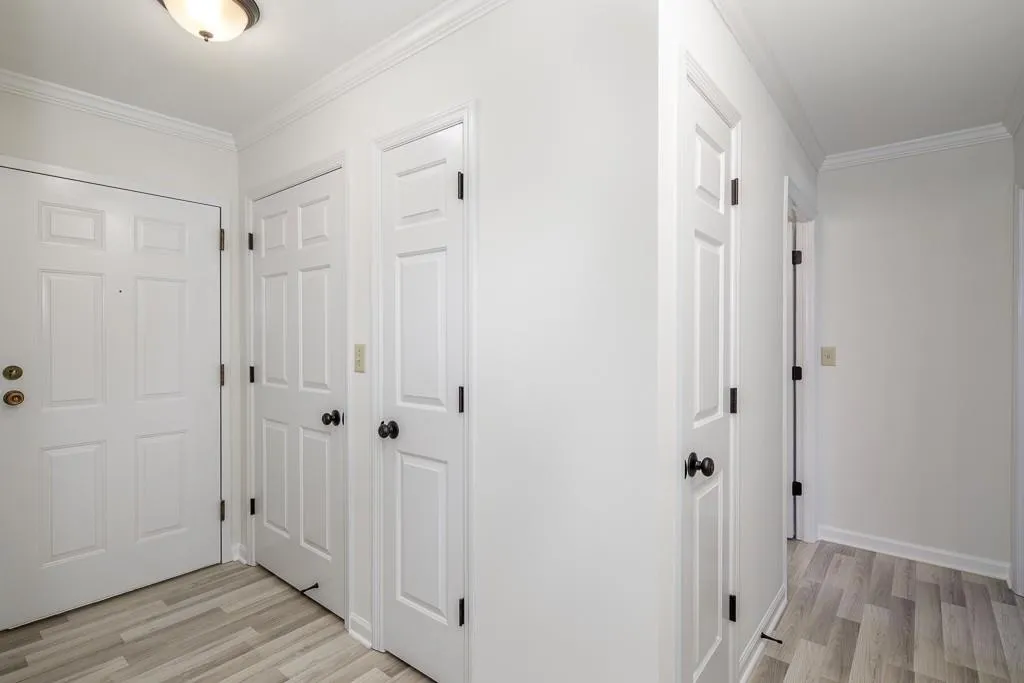 300 Johnson Ferry Road Ne Unit B613, Sandy Springs, Georgia 30328, 2 Bedrooms Bedrooms, ,2 BathroomsBathrooms,Residential,Sold,300 Johnson Ferry Road Ne Unit B613,6124214