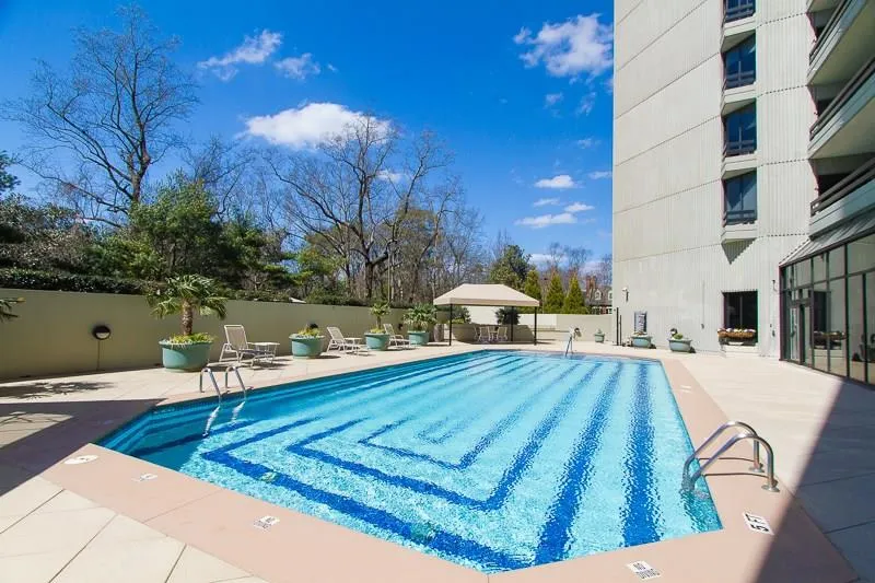 2660 Peachtree Road Nw Unit 39e, Atlanta, Georgia 30305, 3 Bedrooms Bedrooms, ,3 BathroomsBathrooms,Residential,Sold,2660 Peachtree Road Nw Unit 39e,5776183