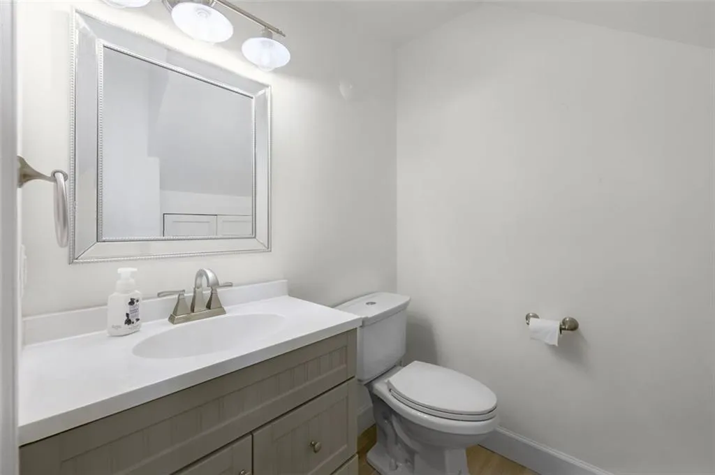 1160 Windsor Parkway Unit 13, Atlanta, Georgia 30319, 2 Bedrooms Bedrooms, ,2 BathroomsBathrooms,Residential,Sold,1160 Windsor Parkway Unit 13,7522883