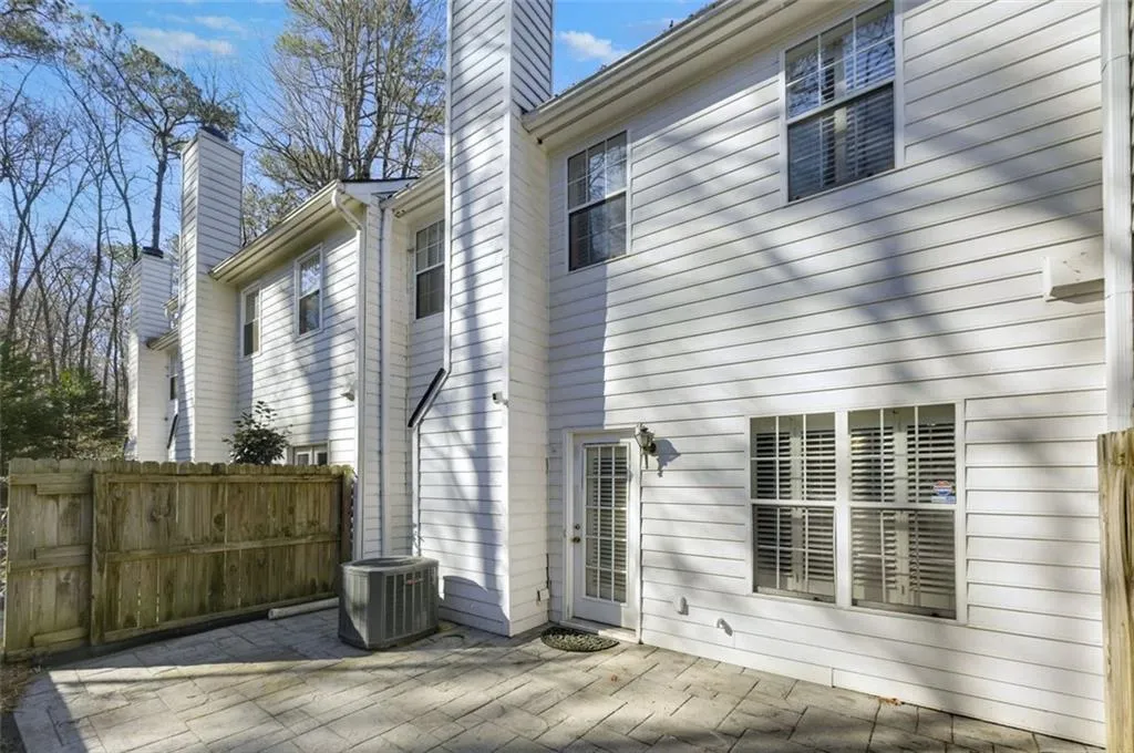 1160 Windsor Parkway Unit 13, Atlanta, Georgia 30319, 2 Bedrooms Bedrooms, ,2 BathroomsBathrooms,Residential,Sold,1160 Windsor Parkway Unit 13,7522883