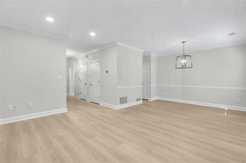 1160 Windsor Parkway Unit 13, Atlanta, Georgia 30319, 2 Bedrooms Bedrooms, ,2 BathroomsBathrooms,Residential,Sold,1160 Windsor Parkway Unit 13,7522883