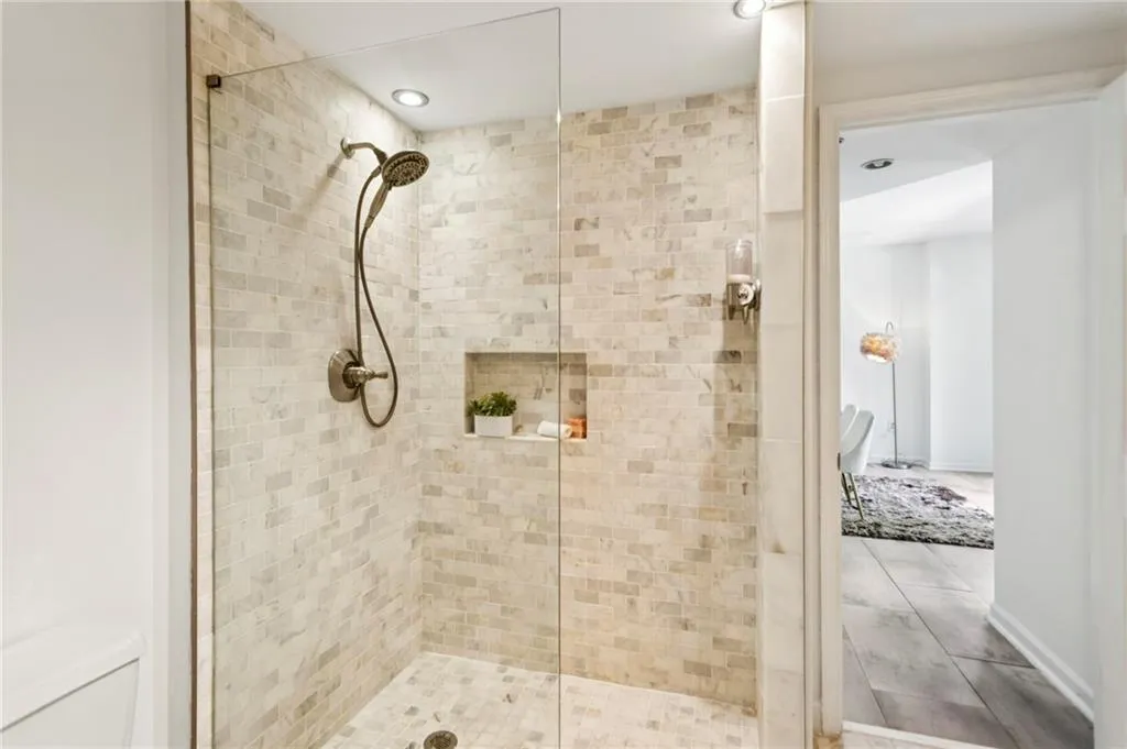 1 Biscayne Drive Nw Unit 112, Atlanta, Georgia 30309, 2 Bedrooms Bedrooms, ,2 BathroomsBathrooms,Residential,For Sale,1 Biscayne Drive Nw Unit 112,7669927 1 Biscayne Drive Nw Unit 112, Atlanta, Georgia 30309, 2 Bedrooms Bedrooms, ,2 BathroomsBathrooms,Residential,For Sale,1 Biscayne Drive Nw Unit 112,7669927