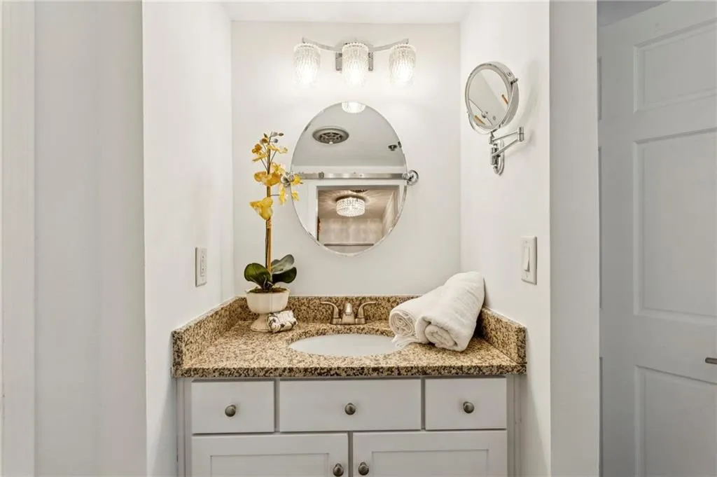 1 Biscayne Drive Nw Unit 112, Atlanta, Georgia 30309, 2 Bedrooms Bedrooms, ,2 BathroomsBathrooms,Residential,For Sale,1 Biscayne Drive Nw Unit 112,7669927 1 Biscayne Drive Nw Unit 112, Atlanta, Georgia 30309, 2 Bedrooms Bedrooms, ,2 BathroomsBathrooms,Residential,For Sale,1 Biscayne Drive Nw Unit 112,7669927