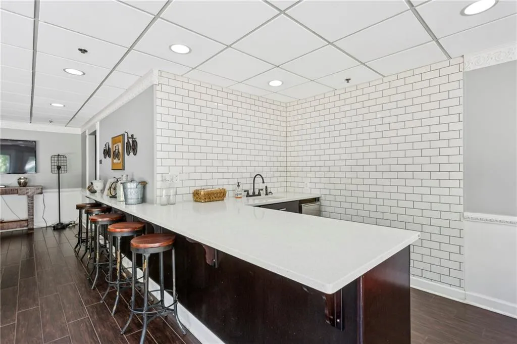 1 Biscayne Drive Nw Unit 112, Atlanta, Georgia 30309, 2 Bedrooms Bedrooms, ,2 BathroomsBathrooms,Residential,For Sale,1 Biscayne Drive Nw Unit 112,7669927 1 Biscayne Drive Nw Unit 112, Atlanta, Georgia 30309, 2 Bedrooms Bedrooms, ,2 BathroomsBathrooms,Residential,For Sale,1 Biscayne Drive Nw Unit 112,7669927