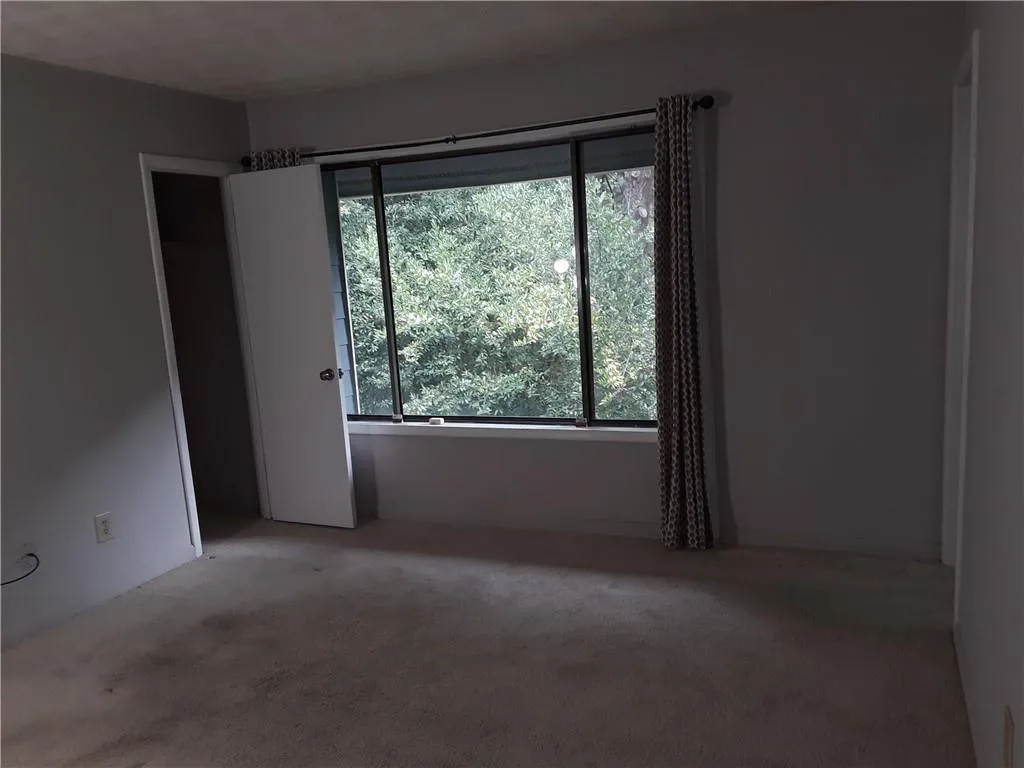 88 Goldrush Circle, Sandy Springs, Georgia 30328, 2 Bedrooms Bedrooms, ,2 BathroomsBathrooms,Residential,Sold,88 Goldrush Circle,6959383