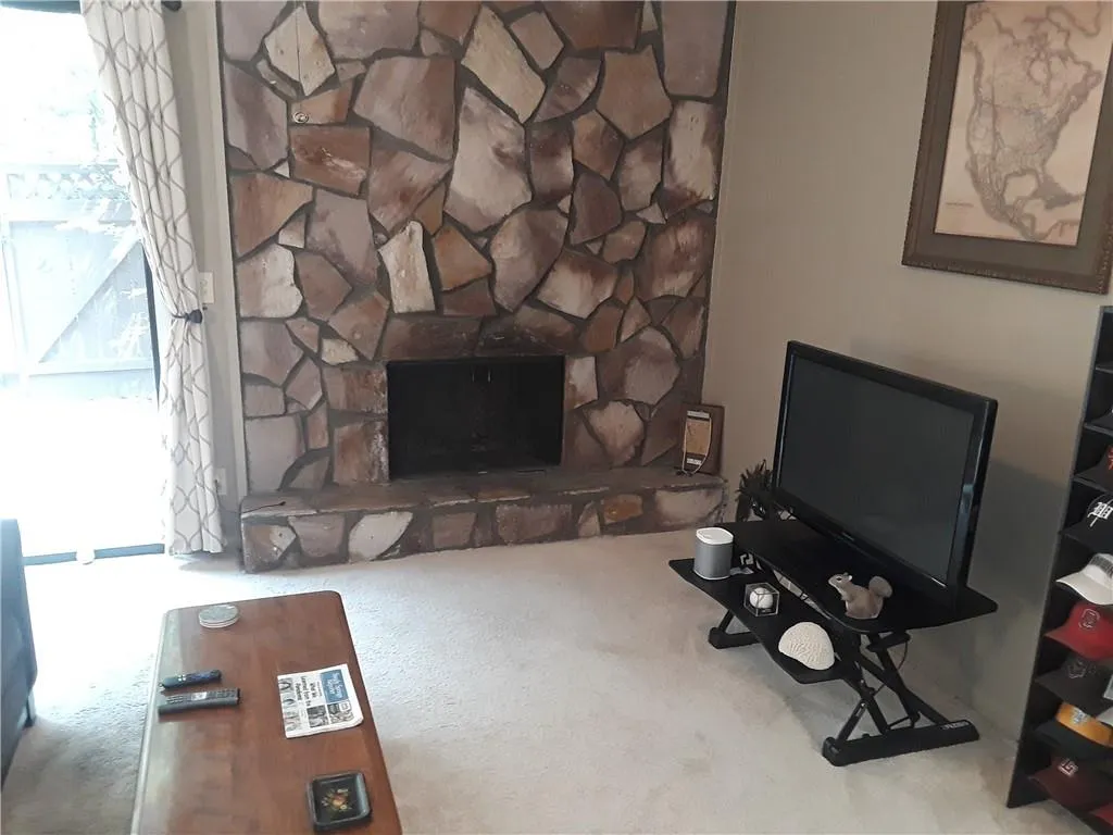 88 Goldrush Circle, Sandy Springs, Georgia 30328, 2 Bedrooms Bedrooms, ,2 BathroomsBathrooms,Residential,Sold,88 Goldrush Circle,6959383