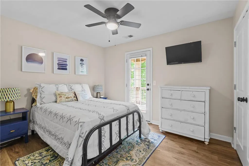 1858 Perry Boulevard Nw, Atlanta, Georgia 30318, 3 Bedrooms Bedrooms, ,2 BathroomsBathrooms,Residential,For Sale,1858 Perry Boulevard Nw,7631038