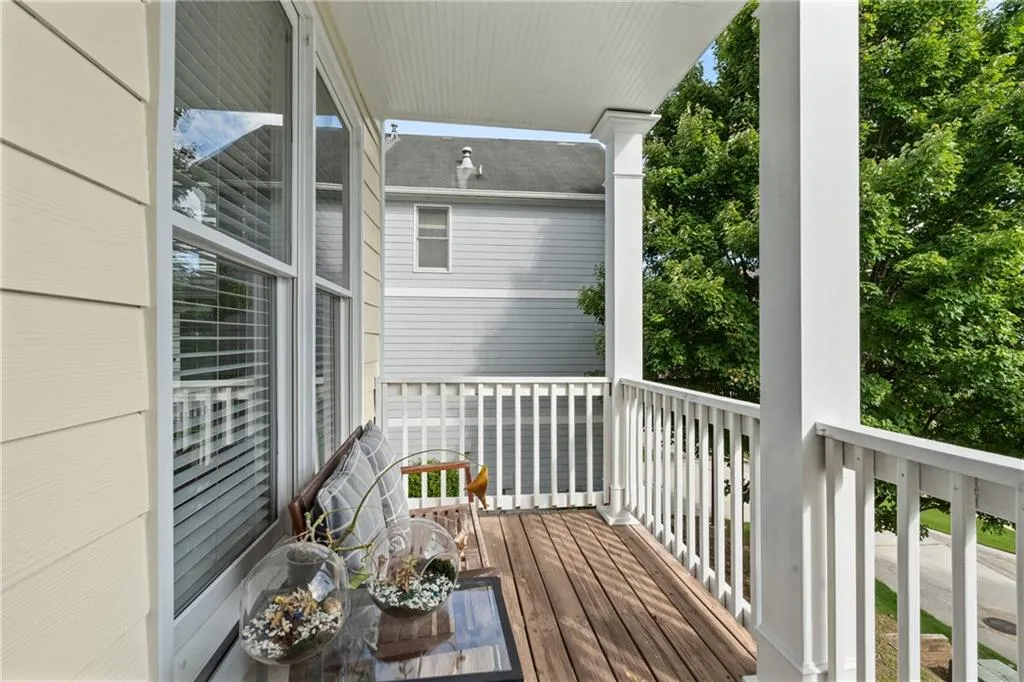1858 Perry Boulevard Nw, Atlanta, Georgia 30318, 3 Bedrooms Bedrooms, ,2 BathroomsBathrooms,Residential,For Sale,1858 Perry Boulevard Nw,7631038
