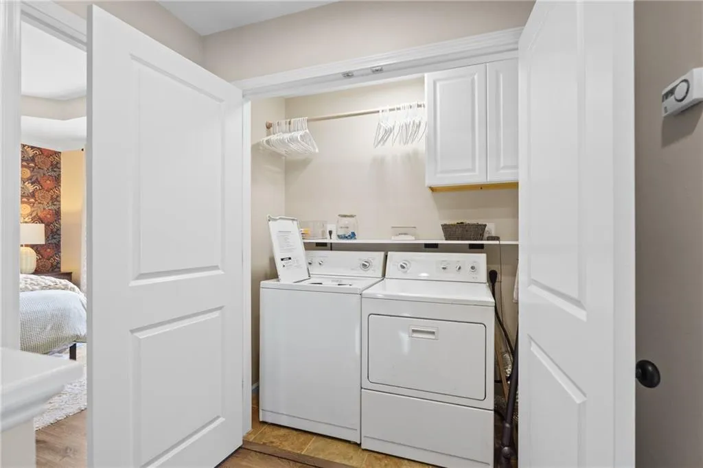 1858 Perry Boulevard Nw, Atlanta, Georgia 30318, 3 Bedrooms Bedrooms, ,2 BathroomsBathrooms,Residential,For Sale,1858 Perry Boulevard Nw,7631038