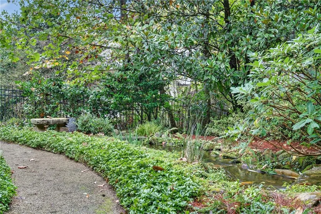 120 Burdette Trail, Atlanta, Georgia 30327, 6 Bedrooms Bedrooms, ,6 BathroomsBathrooms,Residential,For Sale,120 Burdette Trail,7651619