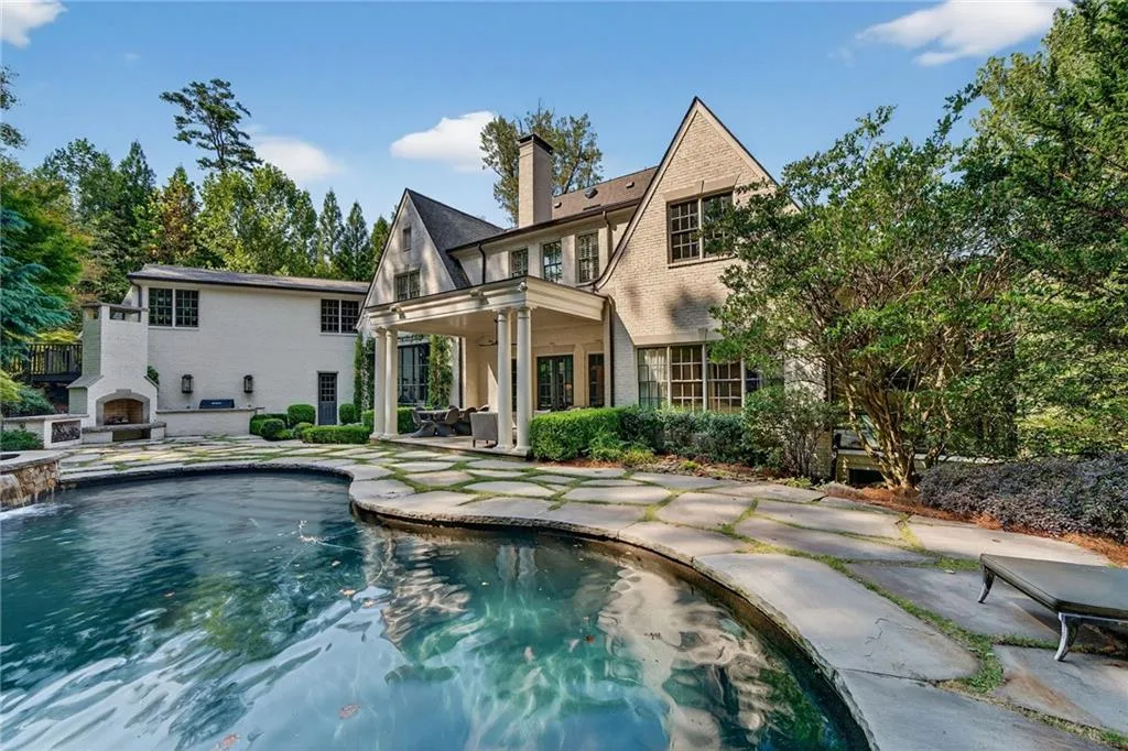 120 Burdette Trail, Atlanta, Georgia 30327, 6 Bedrooms Bedrooms, ,6 BathroomsBathrooms,Residential,For Sale,120 Burdette Trail,7651619