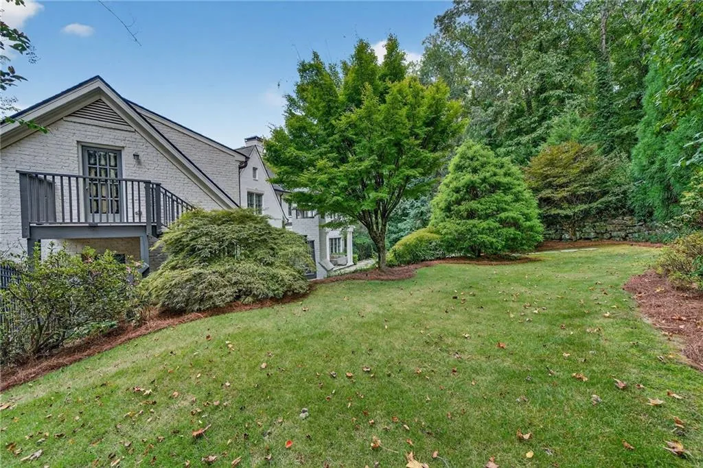 120 Burdette Trail, Atlanta, Georgia 30327, 6 Bedrooms Bedrooms, ,6 BathroomsBathrooms,Residential,For Sale,120 Burdette Trail,7651619