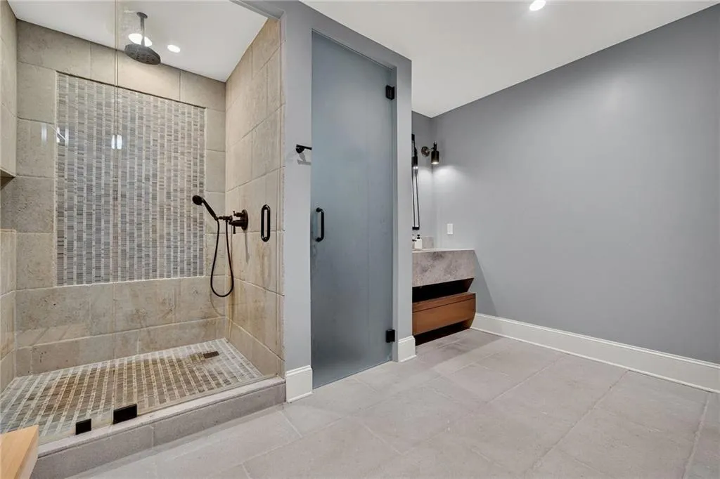 120 Burdette Trail, Atlanta, Georgia 30327, 6 Bedrooms Bedrooms, ,6 BathroomsBathrooms,Residential,For Sale,120 Burdette Trail,7651619