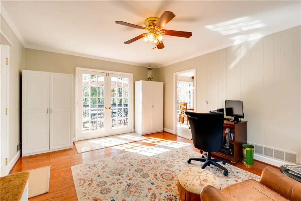 1585 Sunnybrook Farm Road, Sandy Springs, Georgia 30350, 5 Bedrooms Bedrooms, ,3 BathroomsBathrooms,Residential,Sold,1585 Sunnybrook Farm Road,5811490