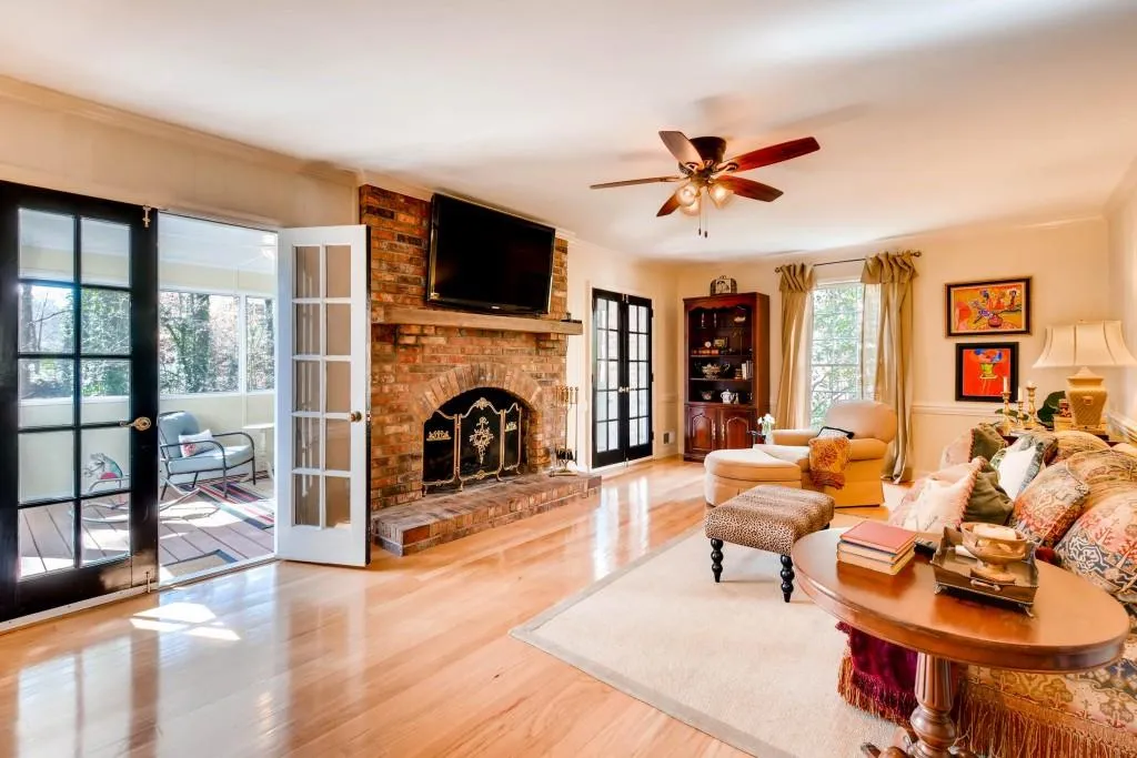 1585 Sunnybrook Farm Road, Sandy Springs, Georgia 30350, 5 Bedrooms Bedrooms, ,3 BathroomsBathrooms,Residential,Sold,1585 Sunnybrook Farm Road,5811490