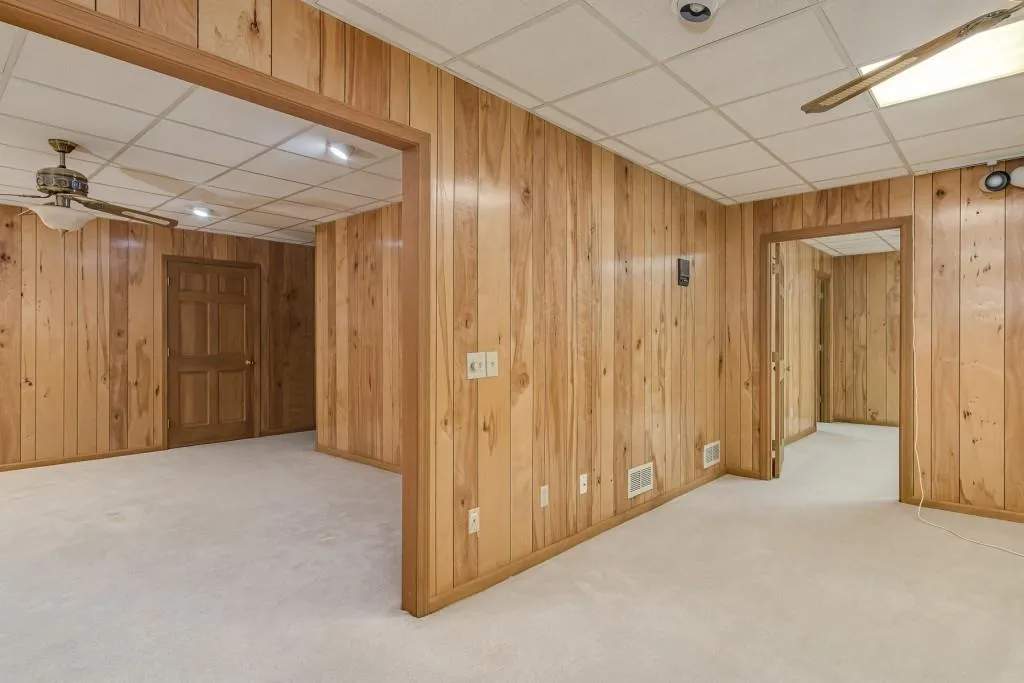 33 Ridgemere Trace, Sandy Springs, Georgia 30328, 4 Bedrooms Bedrooms, ,3 BathroomsBathrooms,Residential,Sold,33 Ridgemere Trace,6777330