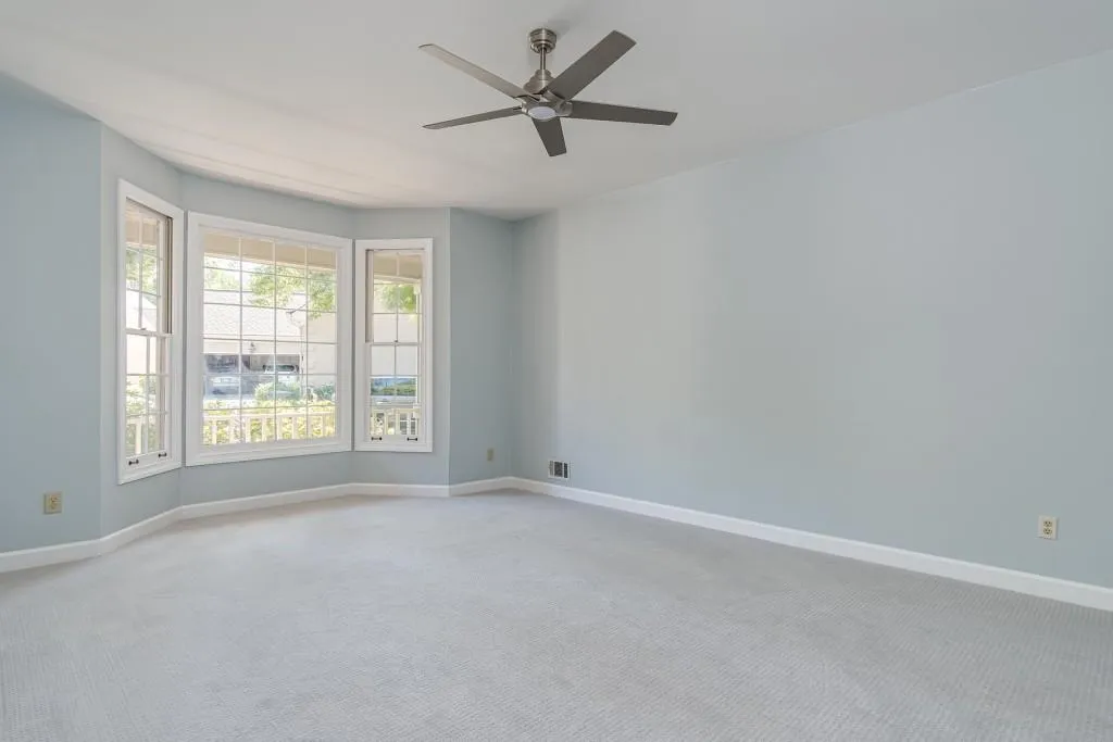 33 Ridgemere Trace, Sandy Springs, Georgia 30328, 4 Bedrooms Bedrooms, ,3 BathroomsBathrooms,Residential,Sold,33 Ridgemere Trace,6777330