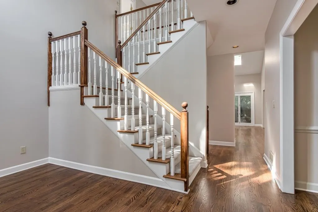 33 Ridgemere Trace, Sandy Springs, Georgia 30328, 4 Bedrooms Bedrooms, ,3 BathroomsBathrooms,Residential,Sold,33 Ridgemere Trace,6777330