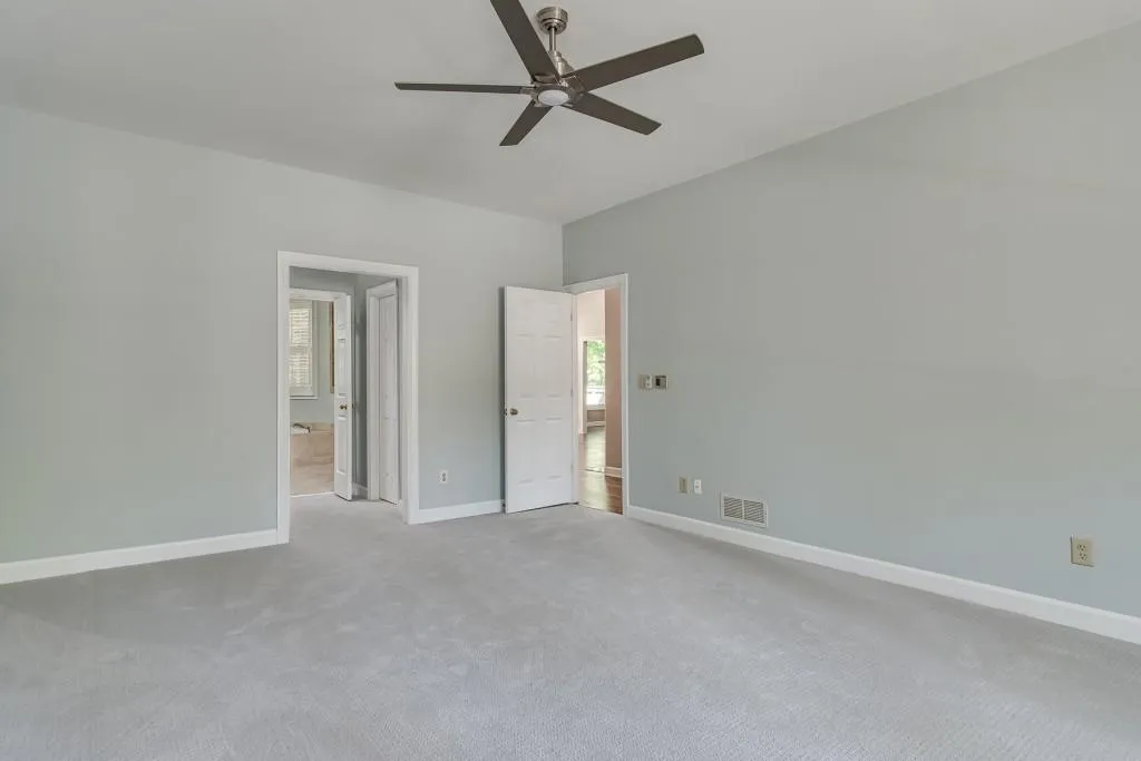 33 Ridgemere Trace, Sandy Springs, Georgia 30328, 4 Bedrooms Bedrooms, ,3 BathroomsBathrooms,Residential,Sold,33 Ridgemere Trace,6777330