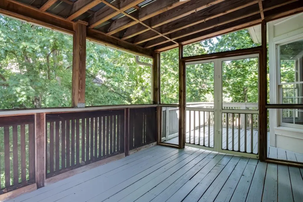 33 Ridgemere Trace, Sandy Springs, Georgia 30328, 4 Bedrooms Bedrooms, ,3 BathroomsBathrooms,Residential,Sold,33 Ridgemere Trace,6777330