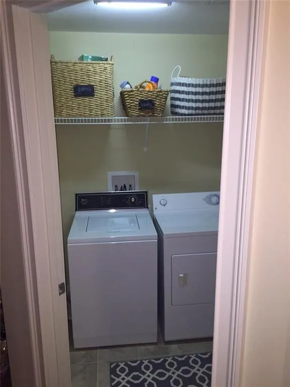 200 River Vista Drive Unit 427, Atlanta, Georgia 30339, 2 Bedrooms Bedrooms, ,2 BathroomsBathrooms,Residential,Sold,200 River Vista Drive Unit 427,5685554