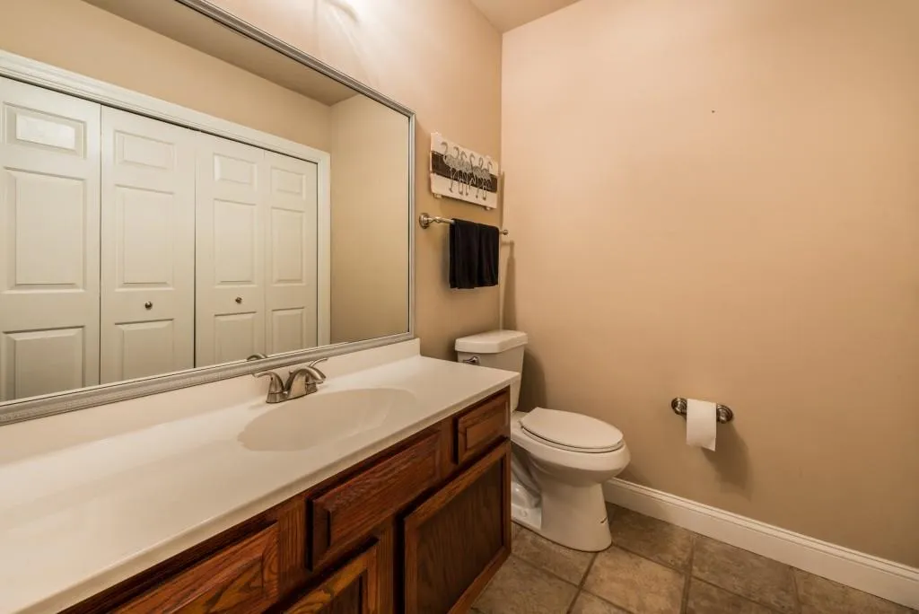 7500 Roswell Road Unit 122, Sandy Springs, Georgia 30350, 3 Bedrooms Bedrooms, ,2 BathroomsBathrooms,Residential,Sold,7500 Roswell Road Unit 122,5891879