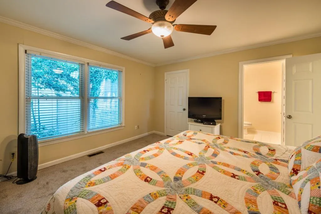 7500 Roswell Road Unit 122, Sandy Springs, Georgia 30350, 3 Bedrooms Bedrooms, ,2 BathroomsBathrooms,Residential,Sold,7500 Roswell Road Unit 122,5891879