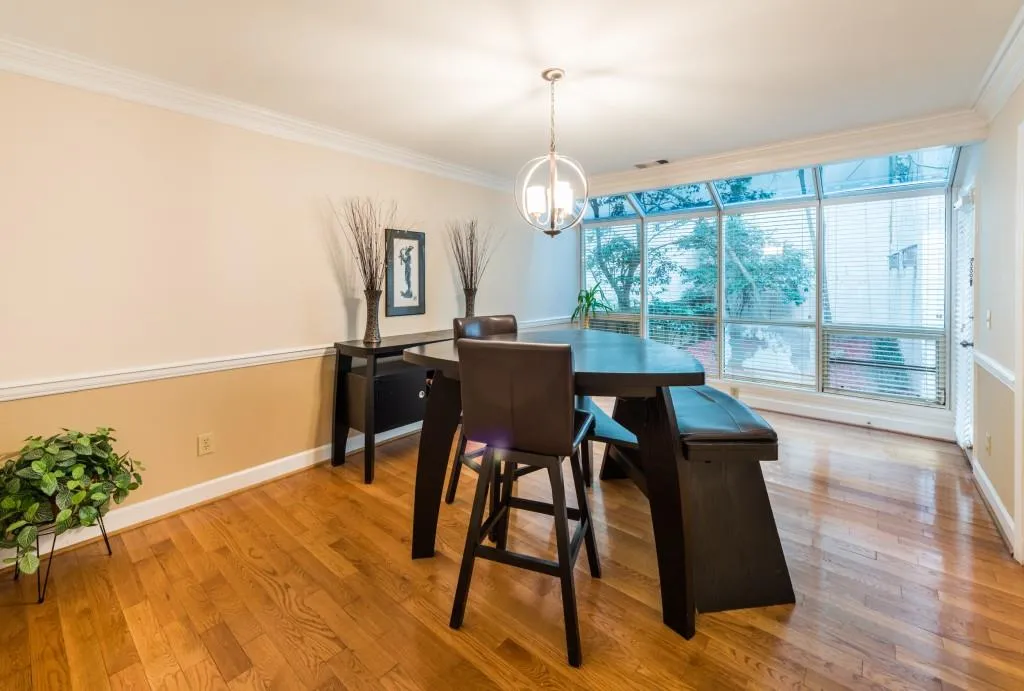 7500 Roswell Road Unit 122, Sandy Springs, Georgia 30350, 3 Bedrooms Bedrooms, ,2 BathroomsBathrooms,Residential,Sold,7500 Roswell Road Unit 122,5891879