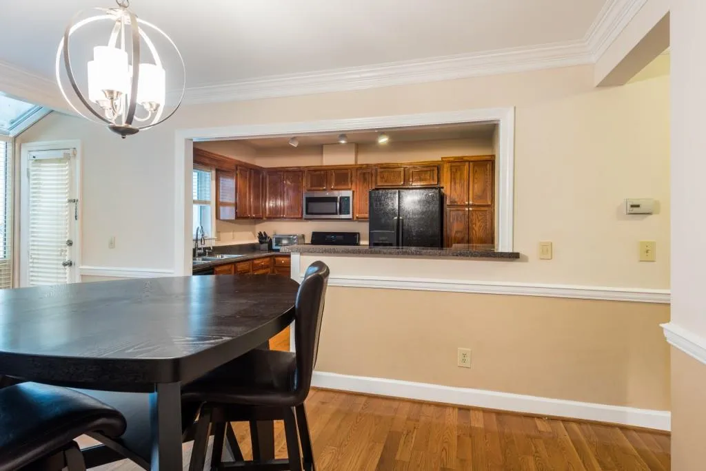 7500 Roswell Road Unit 122, Sandy Springs, Georgia 30350, 3 Bedrooms Bedrooms, ,2 BathroomsBathrooms,Residential,Sold,7500 Roswell Road Unit 122,5891879