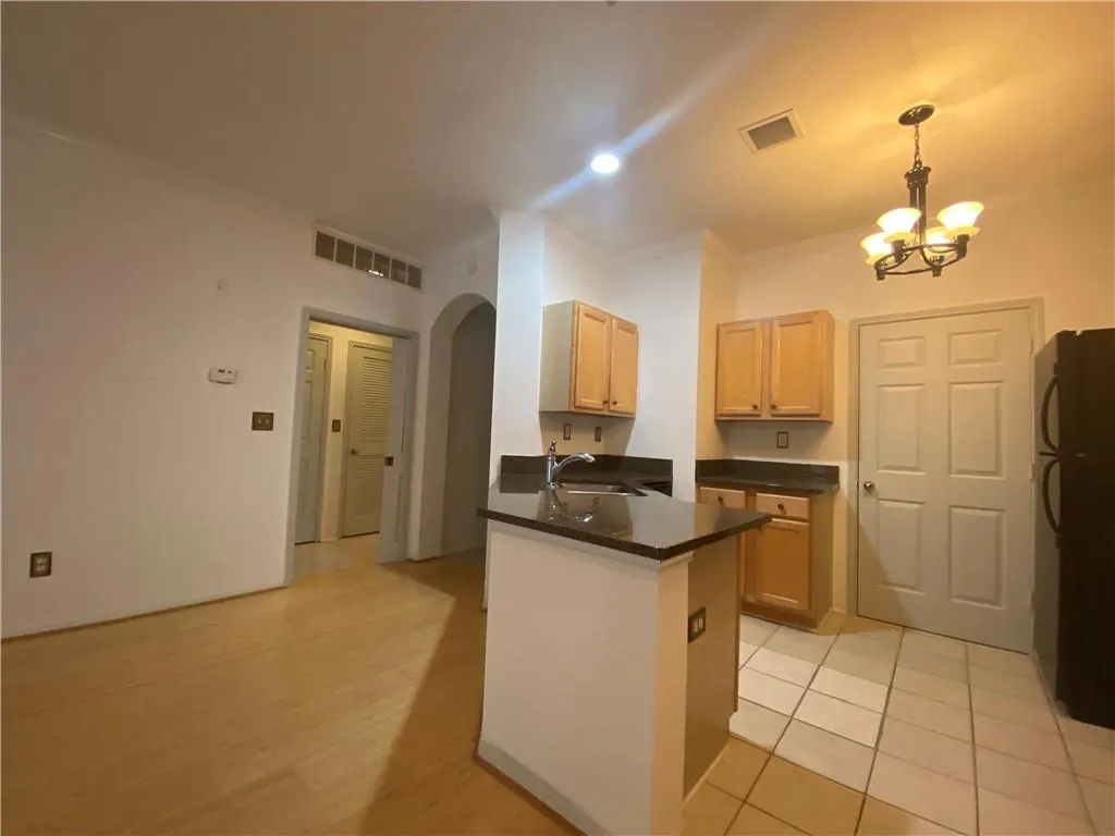 5641 Roswell Road Unit 218, Atlanta, Georgia 30342, 2 Bedrooms Bedrooms, ,2 BathroomsBathrooms,Residential,Sold,5641 Roswell Road Unit 218,6725091