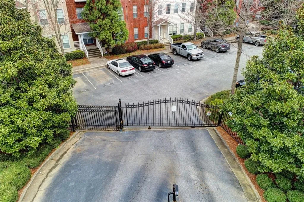 5641 Roswell Road Unit 218, Atlanta, Georgia 30342, 2 Bedrooms Bedrooms, ,2 BathroomsBathrooms,Residential,Sold,5641 Roswell Road Unit 218,6725091
