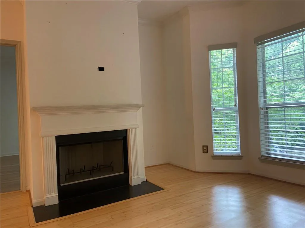 5641 Roswell Road Unit 218, Atlanta, Georgia 30342, 2 Bedrooms Bedrooms, ,2 BathroomsBathrooms,Residential,Sold,5641 Roswell Road Unit 218,6725091