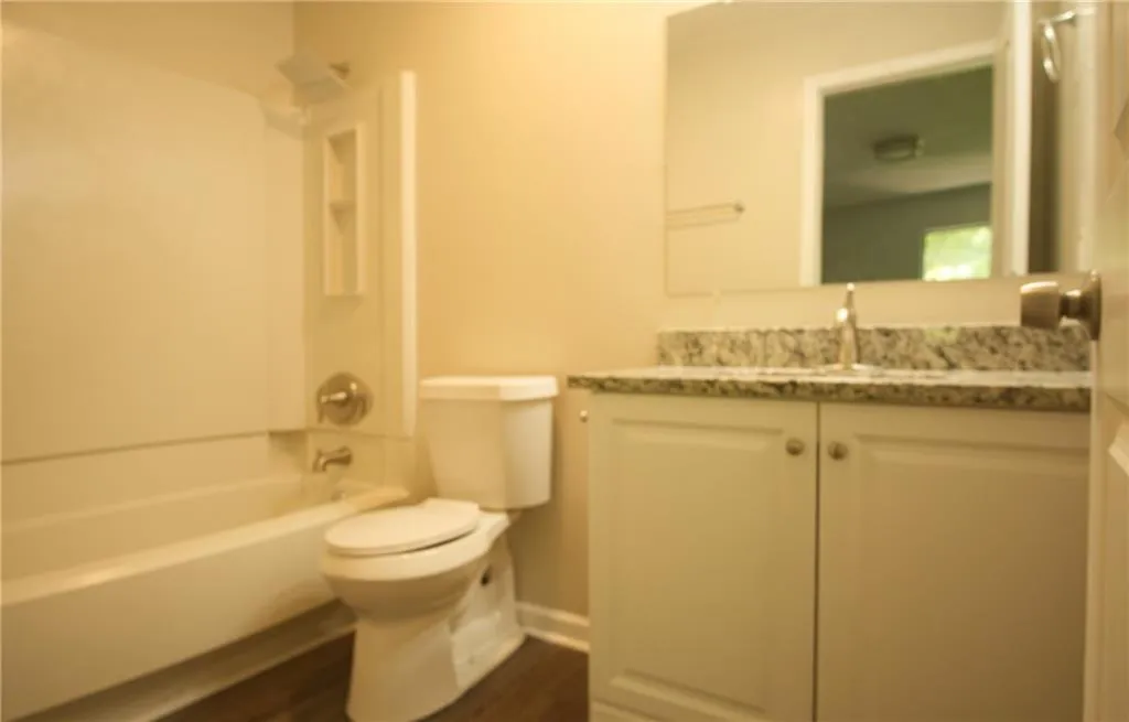 1803 Wingate Way, Sandy Springs, Georgia 30350, 2 Bedrooms Bedrooms, ,2 BathroomsBathrooms,Residential,Sold,1803 Wingate Way,6597906