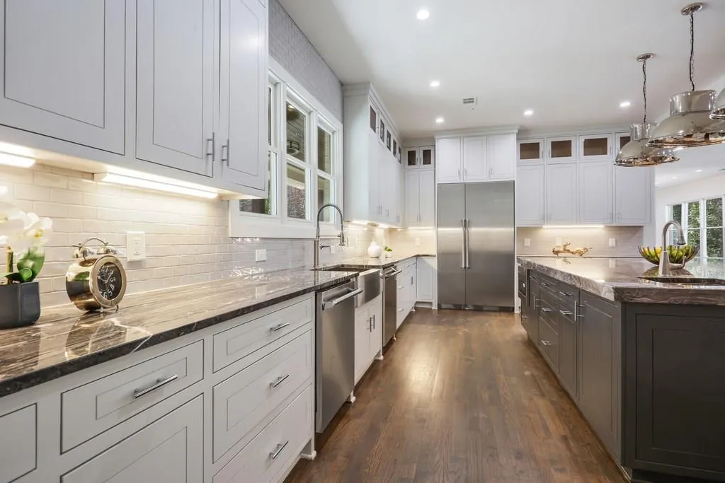 5410 High Point Road, Atlanta, Georgia 30342, 6 Bedrooms Bedrooms, ,5 BathroomsBathrooms,Residential,Sold,5410 High Point Road,6119014 5410 High Point Road, Atlanta, Georgia 30342, 6 Bedrooms Bedrooms, ,5 BathroomsBathrooms,Residential,Sold,5410 High Point Road,6119014